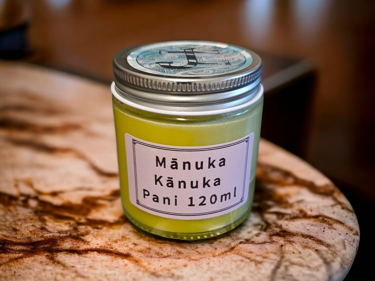 Mānuka and Kānuka Pani